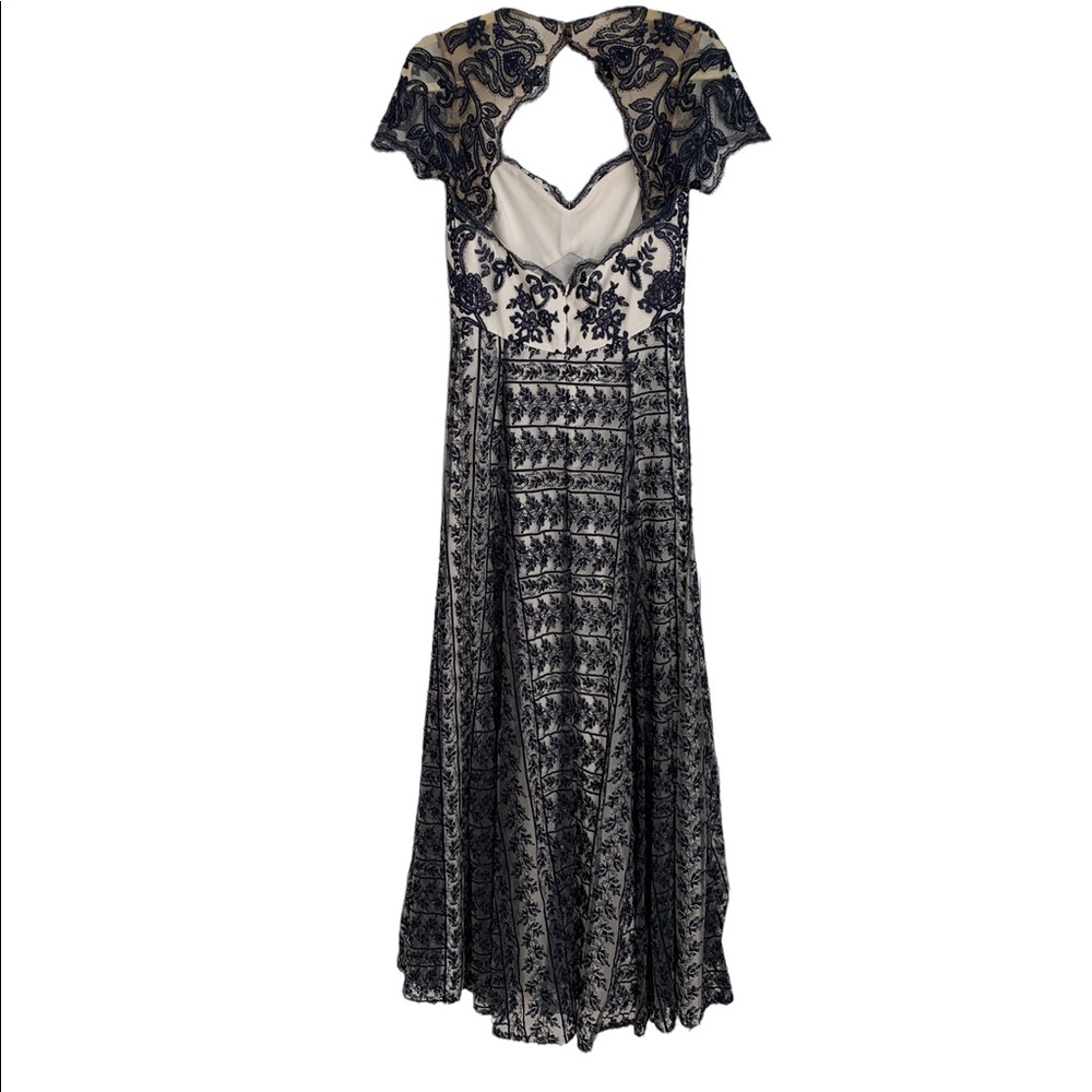 Marchesa Notte Blue Lace Sweetheart Neckline Gown | Size 0 - Picture 9 of 14